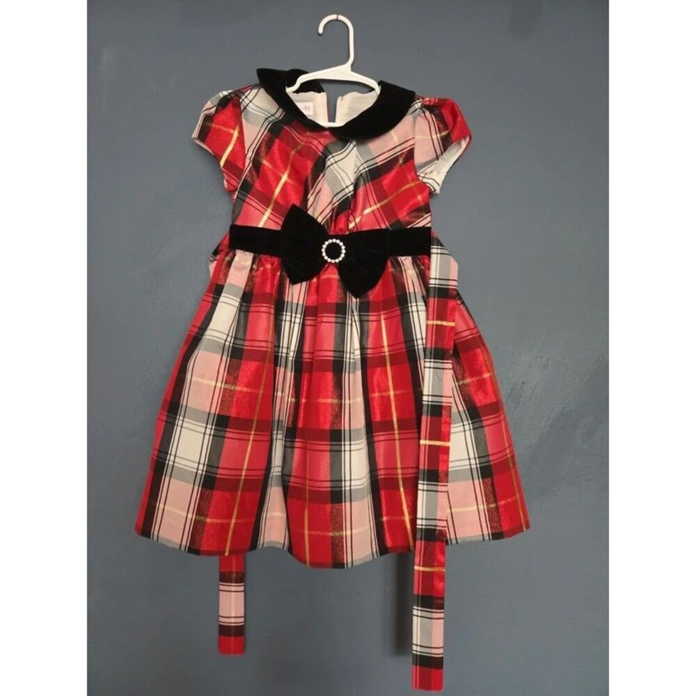 Girls dress Christmas